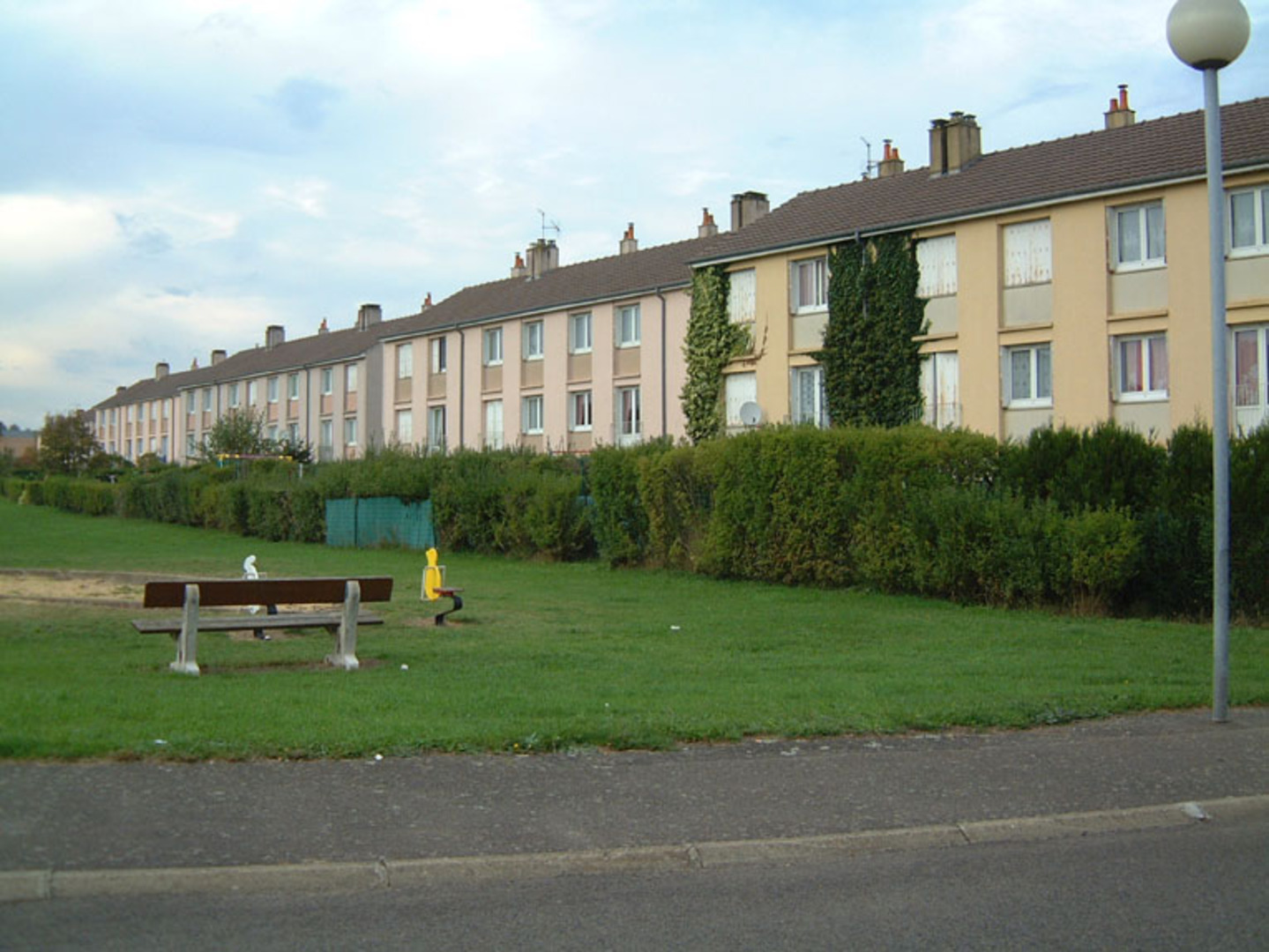 72_Champangne_Rue Marie Curie.jpg